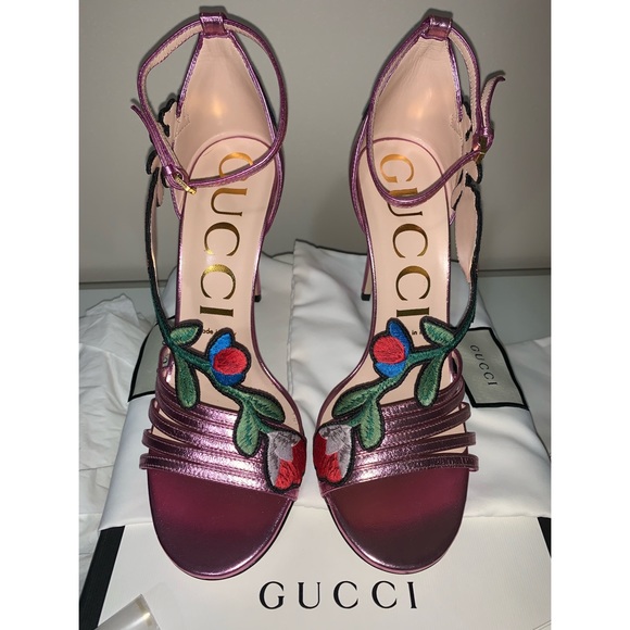 Gucci Shoes - SOLD!!✨Gucci Pink Ophelia Embroidered Sandals